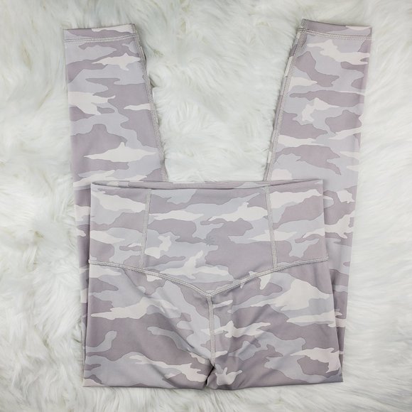 NWOT Athleta White Camo Elation 7/8 Leggings - Picture 6 of 8